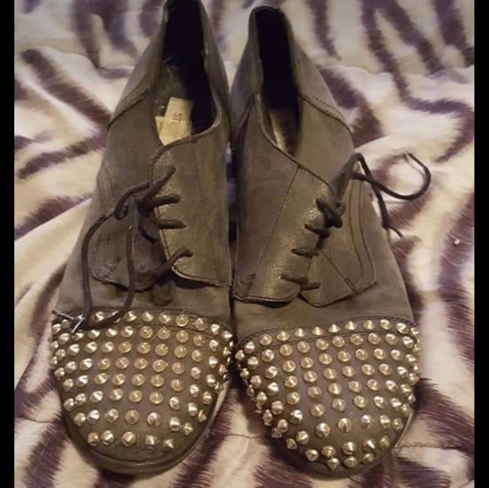 Studded Lace Up Shoes